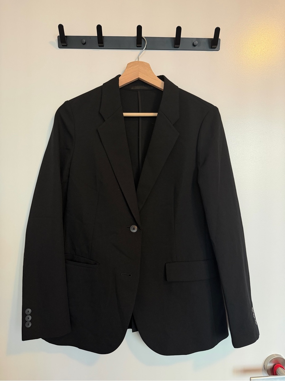 Uniqlo Black Single-Button Tailored Blazer